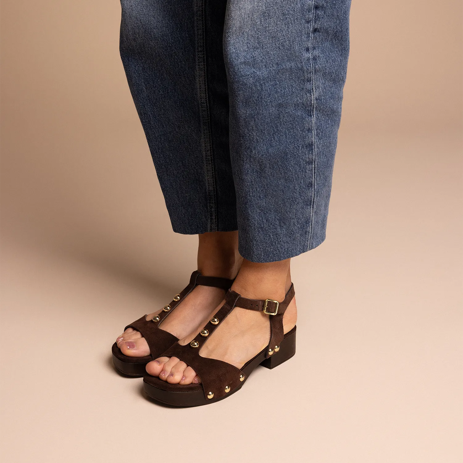 lazamani-ola-damen-wildleder-clogs-brown image 2